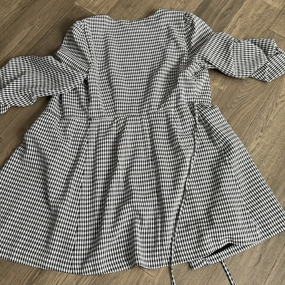 🔥Highline Collective🔥 | Black and white gingham puff sleeve wrap dress - Picture 12 of 16